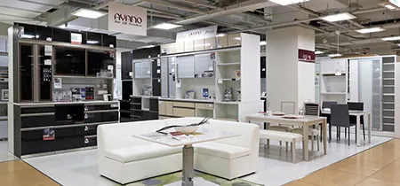 ルームズ大正堂新つじどう店 店内写真 キッチン収納・ダイニングコーナー